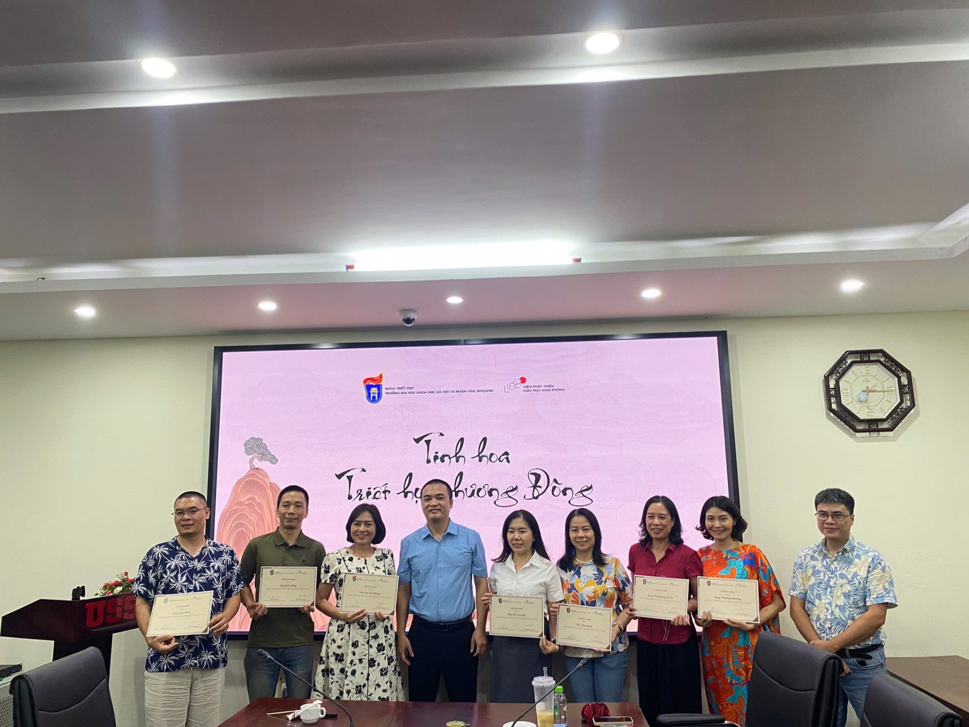 Bế giảng Khóa Học "Tinh Hoa Triết Học Phương Đông"